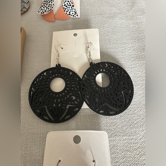 Earring Bundle - Picture 5 of 6